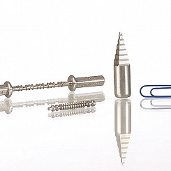 Product_stud